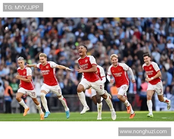 英超精彩对决阿森纳与维拉激战正酣曼城迎接桑德兰挑战